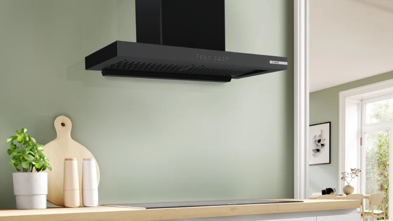 Bosch Series 4 Wall-Mounted Cooker Hood 90 cm Black - Image 2